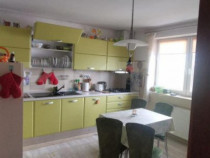 Apartament pe două nivele, cu 5 camere, 185mp, zona Zamca