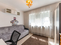 Apartament 3 camere de vanzare Vlaicu