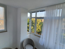 Închiriez apartament 3 camere strada Dobrogei lângă Muntele Sionului