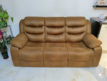 Canapea fixă de vânzare