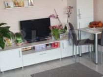 Apartament de 3 camere, 50mp, zona Aradului