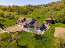 Casa noua de vanzare, retrasa, zona rustica, loc. Sesuri,...