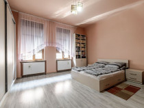 Apartament spațios 3 camere - în Inima Aradului - COMIS...