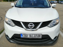 Nissan Qashqai masina