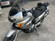 Motocicleta Honda Transalp 650XL