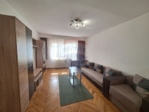 Apartament cu 3 camere de închiriat Scoala de innot, zon...