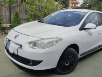 Renault Fluence 2011, 1600 cm3, benzină, 105 CP.