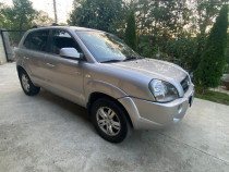 Vând Hyundai Tucson 2.0 CRDI, 4x4