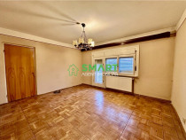 Apartament 4 camere. Arad, Zona Micalaca, str. Savarsin.