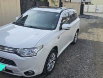 Mitsubishi outlander phev instyle