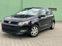 Vând vw polo 1.2i 2010