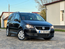 Vw Touran*2010*navigatie*BiXenon*euro 5*pilot*1.4 benzina~TSI*Germania