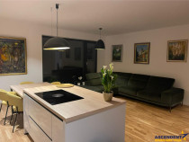 Apartament 3 camere decomandate, Central, Brasov.