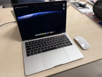 MacBook Pro 13- inch 2018 - i5