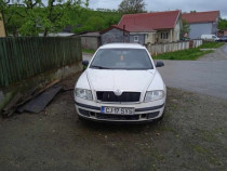 Vând Skoda Octavia break