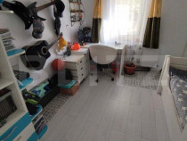 Apartament 4 camere, decomandat, 67 mp, 2 bai, parter inalt,