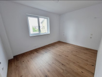 Ultimul apartament,2 camere,zona scandinavia,stb langa imobil