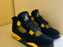 Jordan 4 yellow thunder