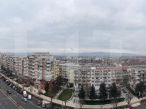 Apartament cu 2 camere, 56 mp, zona 22 Decembrie