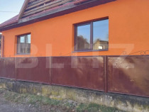 Casa 3 camere si gradina in vatra satului TARLUNGENI