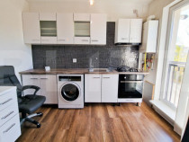 Ideal investitie! 2 apartamente cu 2 camere fiecare, curte p