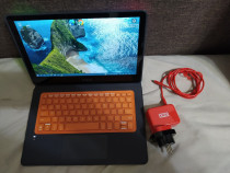 Laptop-tabletă KANO cu touch screen