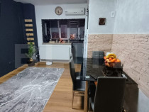 Apartament cu 3 camere, 56 mp, zona Blv Bucuresti