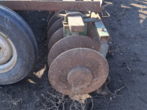 Utilaje agricole disc aproape nou, plug pp3 si remorcă