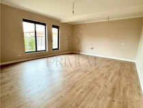 Duplex elegant, 5 camere, despartit prin camera tehnica, Du