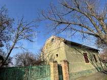 Casa pitoreasca, 4 camere, 180 mp, zona Beregsau Mare