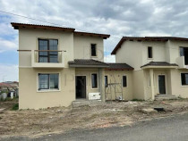 Duplex individual - toate utilitatile - zona excelenta - per