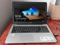Laptop Asus cu procesor i7, SSD si card video