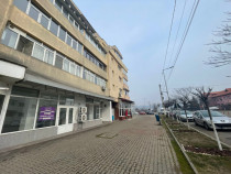 Spațiu comercial - renovat - Rovinari