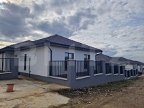 Casă finisată, 4 camere, 100 mp utili, teren 400 mp, zona