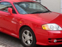 Hyundai Coupe 2005 ieftin + un plin