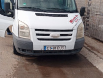 Ford Transit masina.