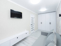 2 camere de vanzare in zona 13 Decembrie