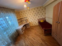 De vanzare 3 camere in zona Schei