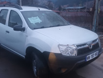 Dacia Duster an 2012..benzina