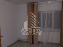 Apartament cu 2 camere, decomandat, situat in zona Spital...