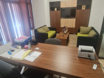 Inchiriere spatiu comercial, 6 incaperi, 133 mp, zona Cornit