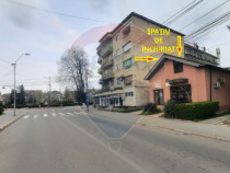 Spațiu comercial de închiriat ( centru Odobesti )