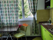 Apartament cu 2 camere, decomandat - zona Centrala