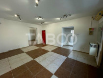 Spatiu comercial cu 2 camere 50 mp utili zona Calea Dumbravi