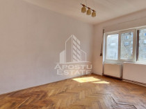 Apartament 2 camere, decomandat, langa Iulius Mall