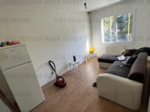 Apartament 3 camere , semidecomandat - zona Calea Bucuresti