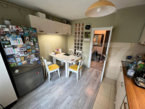 Apartament cu 3 camere, decomadat, 73 mp, etaj Intermediar,