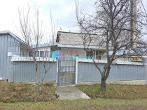 Casa cu 400 mp teren Bosanci