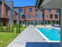 Vânzare Vilă cu 5 camere, curte si parcare de vânzare ...