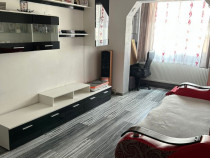Apartament 3 camere - pe Aleea jupiter Baia Mare + garaj.